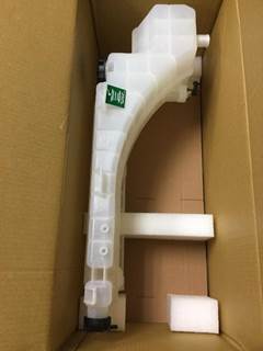 Volvo VNL Radiator Overflow Bottle / Surge Tank