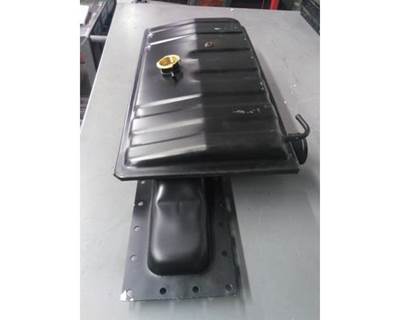Peterbilt 379 Radiator Overflow Bottle / Surge Tank