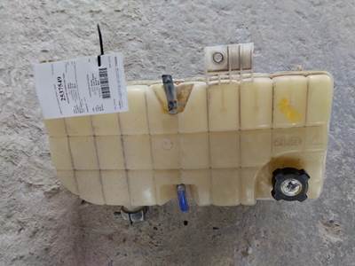 Peterbilt 386 Radiator Overflow Bottle / Surge Tank