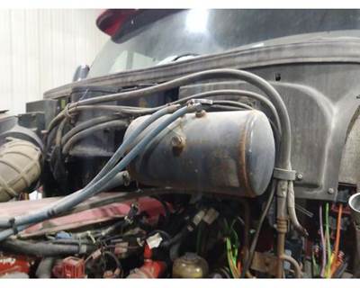 Peterbilt 387 Radiator Overflow Bottle / Surge Tank