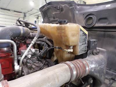 Peterbilt 579 Radiator Overflow Bottle / Surge Tank