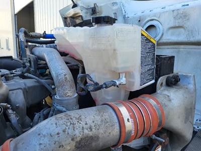 Peterbilt 579 Radiator Overflow Bottle / Surge Tank