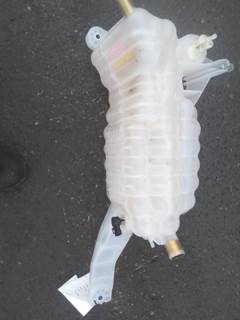 Peterbilt 579 Radiator Overflow Bottle / Surge Tank