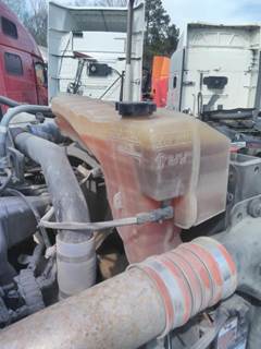 Peterbilt 579 Radiator Overflow Bottle / Surge Tank