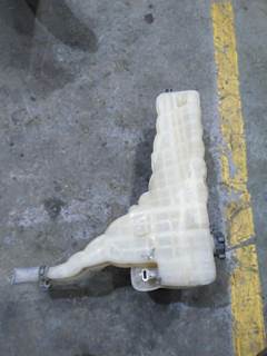 2020 Peterbilt 579 Radiator Overflow Bottle / Surge Tank For Sale ...