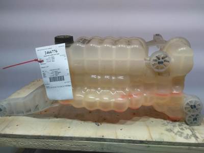 Peterbilt 579 Radiator Overflow Bottle / Surge Tank