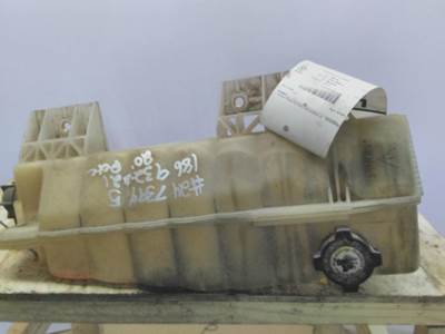Peterbilt 579 Radiator Overflow Bottle / Surge Tank