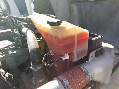 Peterbilt 579 Right Radiator Overflow Bottle / Surge Tank