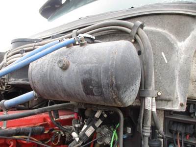 Peterbilt 587 Radiator Overflow Bottle / Surge Tank