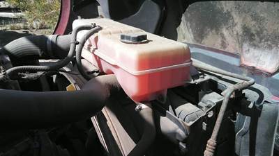 Volvo VNL Radiator Overflow Bottle / Surge Tank
