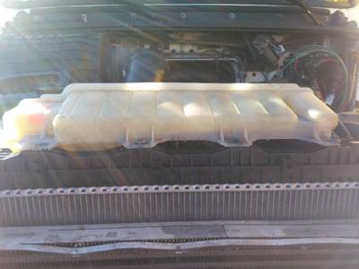 Volvo VNL Radiator Overflow Bottle / Surge Tank