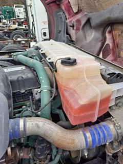 Volvo VNL Right Radiator Overflow Bottle / Surge Tank