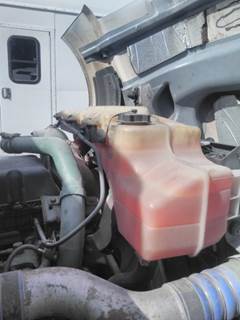 Volvo VNL Radiator Overflow Bottle / Surge Tank