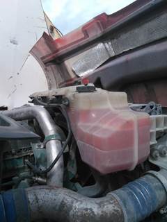 Volvo VNL Radiator Overflow Bottle / Surge Tank