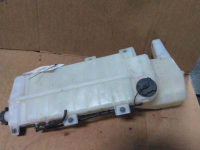 Volvo VNL Radiator Overflow Bottle / Surge Tank