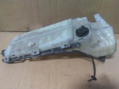 Volvo VNL Radiator Overflow Bottle / Surge Tank
