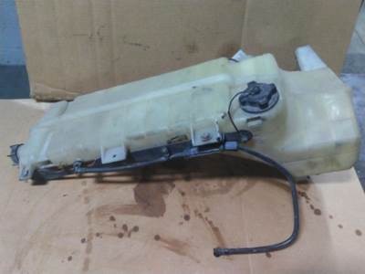 Volvo VNL Radiator Overflow Bottle / Surge Tank