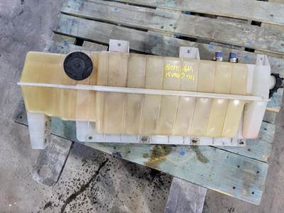 Volvo VNL Radiator Overflow Bottle / Surge Tank