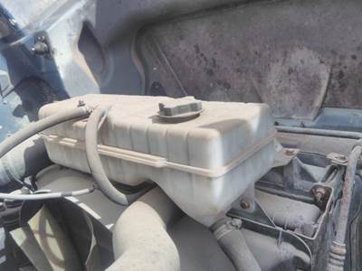 Volvo VNL Radiator Overflow Bottle / Surge Tank