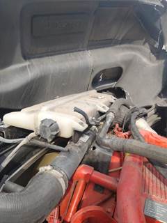 Volvo VNL Radiator Overflow Bottle / Surge Tank