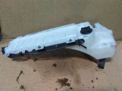 Volvo VNL Radiator Overflow Bottle / Surge Tank