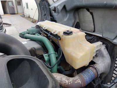 Volvo VNL Right Radiator Overflow Bottle / Surge Tank