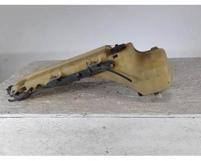 Volvo VNL Radiator Overflow Bottle / Surge Tank