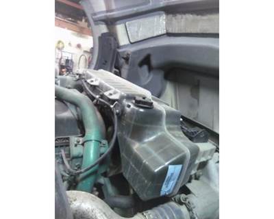 Volvo VNL Radiator Overflow Bottle / Surge Tank