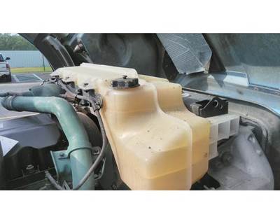 Volvo VNL Radiator Overflow Bottle / Surge Tank