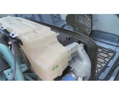 Volvo VNL Right Radiator Overflow Bottle / Surge Tank