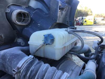 Volvo VNM Radiator Overflow Bottle / Surge Tank