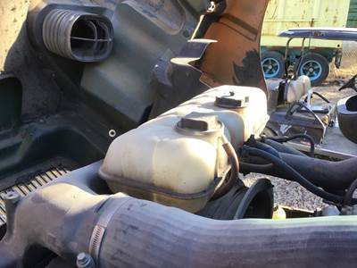 Volvo VNM Radiator Overflow Bottle / Surge Tank