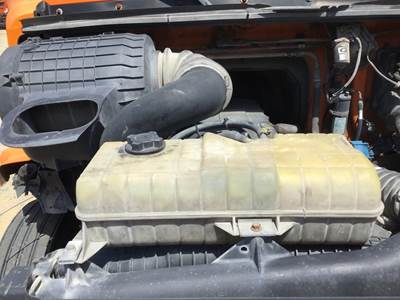 Volvo VNM Radiator Overflow Bottle / Surge Tank