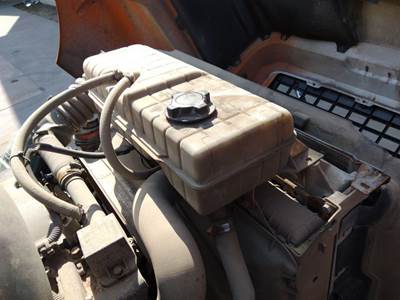 Volvo VNM Radiator Overflow Bottle / Surge Tank