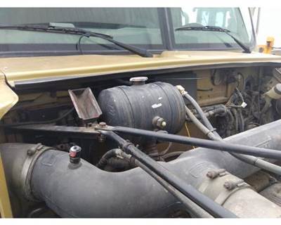 Western Star 4900 Radiator Overflow Bottle / Surge Tank