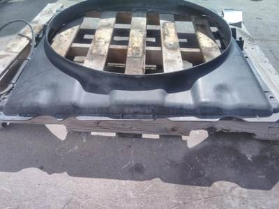 Freightliner Cascadia 125 Evolution Radiator Shroud