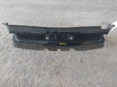 Freightliner Cascadia 126 Radiator Shroud