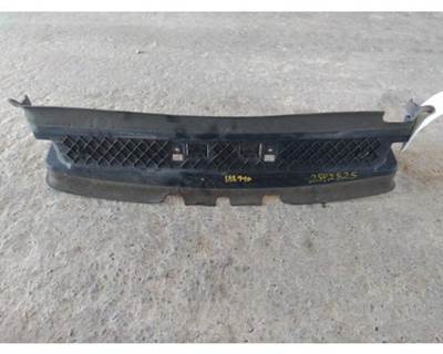 Freightliner Cascadia 126 Radiator Shroud