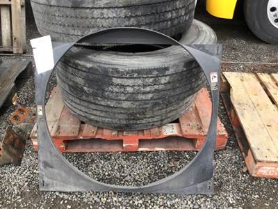 Freightliner Century Class 120 Radiator Shroud for a Freightliner CENTURY 120