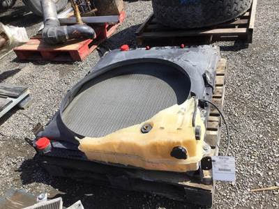 Freightliner Cascadia 125 Radiator