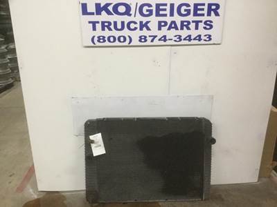 International 4400 Radiator