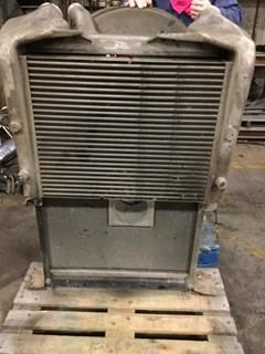 Mack LE613 Radiator