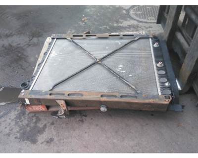 Mack Pinnacle CXU613 Radiator for a Mack CXU613