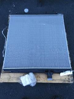 Peterbilt 384 Radiator