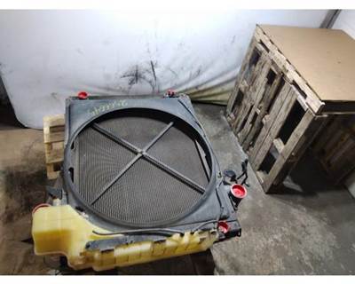 Volvo VNL Radiator