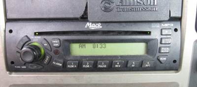 Mack Pinnacle CXU612 Radio for a Mack CXU612