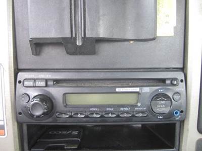 Mack Pinnacle CXU612 Radio for a Mack CXU612