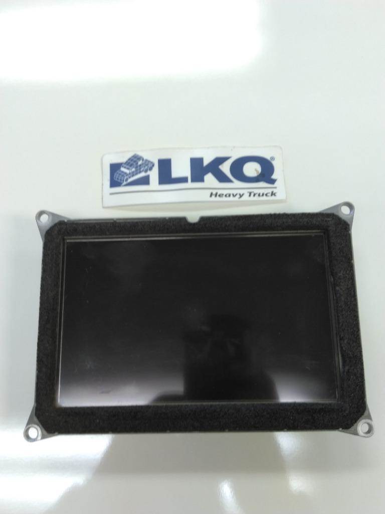 2015 Peterbilt 389 Radio For Sale | Portland, OR | 2246888