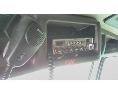 Volvo VNL Radio