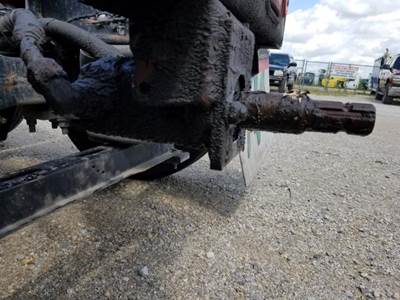 Mack Pinnacle CXU613 Rear Driveshaft for a Mack CXU613